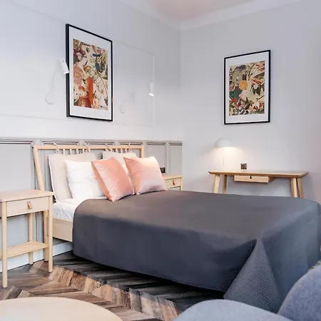 Neptunus Mb By The Ses Old Town Апартаменты *