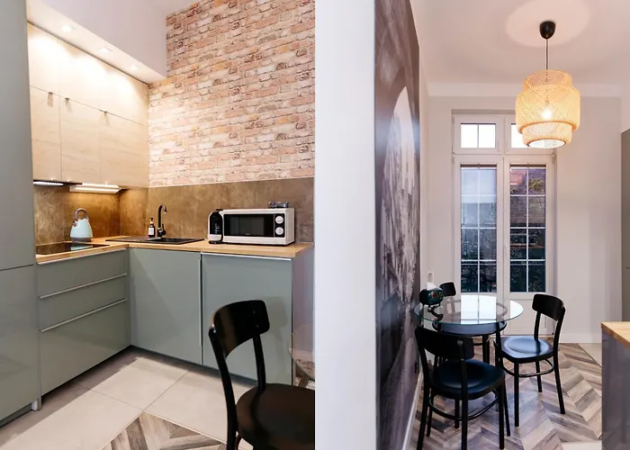 Neptunus Mb By The Ses Old Town Gdańsk