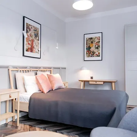 Neptunus Mb By The Ses Old Town * גדנסק